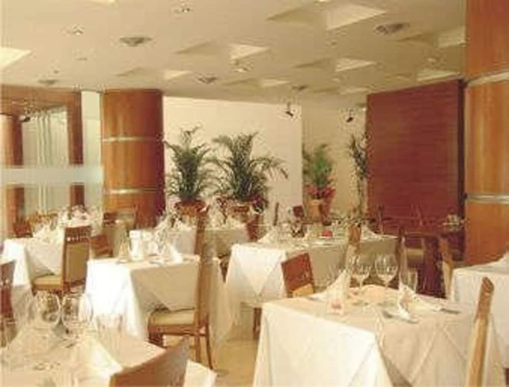 Howard Johnson Villa Maria Hotel Y Casino Ресторан фото